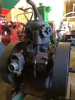 Prodám motor Slavia - 3