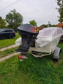 motorový člun + vozík za auto - 3