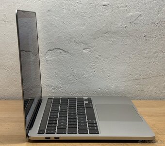 MacBook Pro M1 2020/16GB RAM/M1/512GB SSD/Záruka - 3