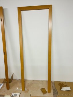 Interiérové dveře 60 pravé + zarubně - 3