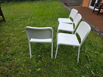 Na prodej: 4× IKEA bílé kuchyňské židle – dobrý stav - 3