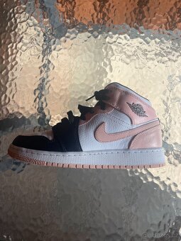 Tenisky Nike Air Jordan 1 MID - 3