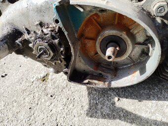 Motor Jawa Pionýr, s výrobním štítkem - 3