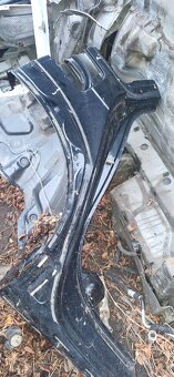 Vyrezovy dil lem karoserie audi a4 b8 allroad - 3