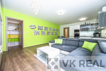 Prodej bytu 3+kk/L, sklep, garáž, OV, cca 120 m2 vč. přísluš - 3
