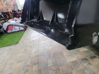 Adaptér pro smykové nakladače Dabaki (vč.DPH) - 3