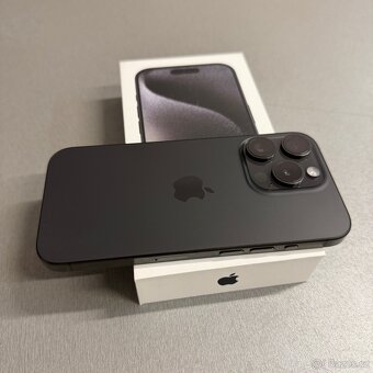 iPhone 15 Pro 128GB černý, bez škrábance, rok záruka - 3