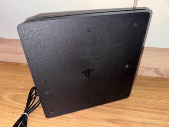 SONY PLAYSTATION 4 SLIM 500 GB + 2x OVLADAČ. - 3