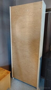 IKEA knihovna / skříň - 3