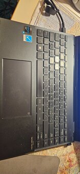 ASUS ZenBook Flip 13 OLED – i5 / 16 GB / 512 GB SSD / dotyko - 3