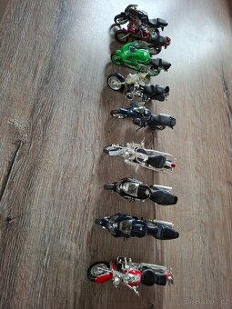 Modely moto Maisto - 3