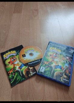 Crash Mind over Mutant (PS2) - 3