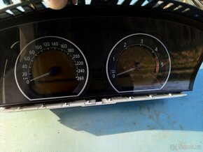 BMW e65 730d budíky tachometr TOP stav - 3