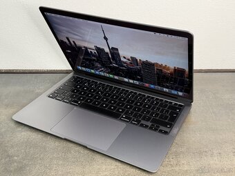 MacBook Air 13'' 2020 / M1 / 16GB / 256GB SSD / Space Gray - 3
