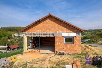 Prodej rodinného domu, obytná plocha 114 m2, pozemek 927 m2 - 3