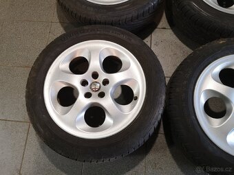 Alfa Romeo 147 alu 16 + letní 205/55/16. - 3