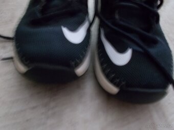 BOTASKY /TENISKY NIKE VEL 37.5 - 3