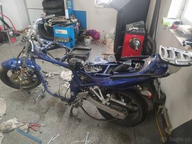 Suzuki Bandit - 3