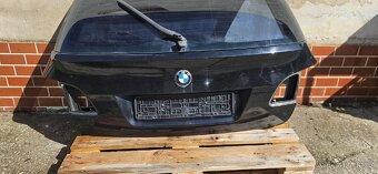 Bmw e61 5 dveře, víko kufru, černá - 3