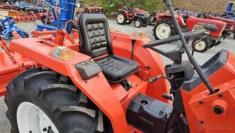 Kubota L1-245D - 3