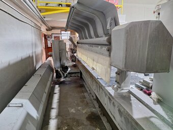 Bruska CNC na kámen - 3