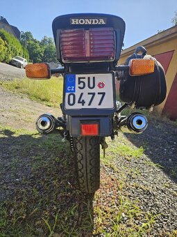 Honda CB900F Boldor - 3