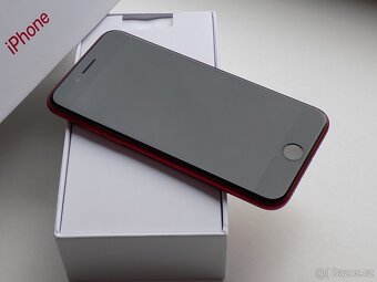 APPLE iPhone 8 64GB Product RED - ZÁRUKA - 100% BATERIE - 3