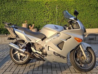 Honda VFR 800fi RC46 TOP výbava a stav - 3