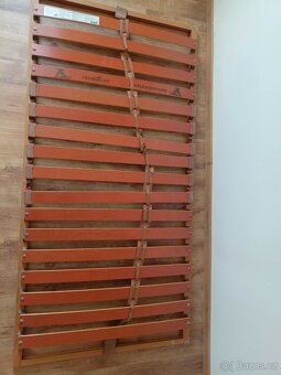 Postel z masivu 200 x 200 cm - 3
