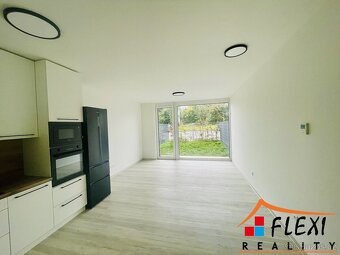 Pronájem bytu 1+kk, 32 m² vč. parkování - Ostrava - Slezská  - 3