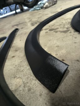 Lemy blatníků Škoda Favorit, Forman - 3