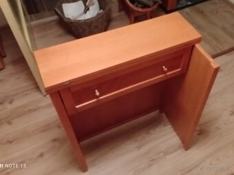 Toaletní stolek se stoličkou - 3