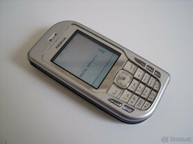 NOKIA 6670 (RH-67) + nabíječka - 3