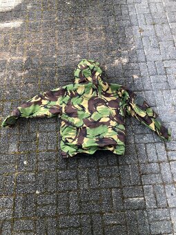 Protichemický oblek Velká Británie - 3