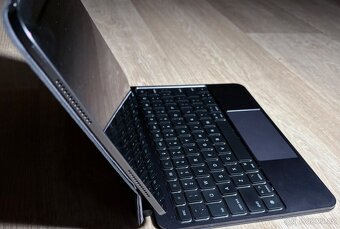 Klavesnice pro iPad Pro m4 11" od Goojodoq - 3
