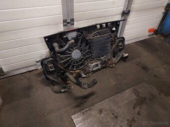 chladičová stěna Audi A6 4F - 3