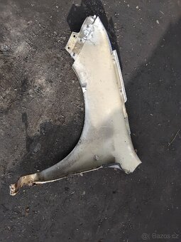 Škoda fabia 1 pravý blatník - 3