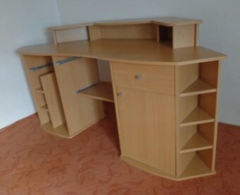Počítačový stůl - 3