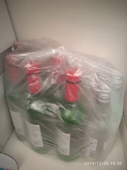 Prázdné mini lahve: Kreativní , RECI VĚCI..: Využití např.: - 3