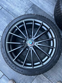 BMW 5x120 245/40 R19 zimní - 3