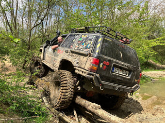 Jeep Grand Cherokee ZJ 4.0 Laredo - 3