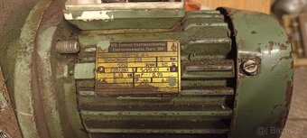 Asynchronií elektro motor s převodovkou - 3