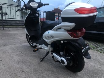 Elektroskútr Racceway E-Moped 80 km/h Nejlepší tuning 5,2kW - 3