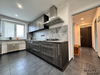Pronájem bytu 2+1 69m² ulice Erbenova, Hodonín - 3