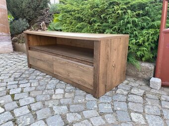 Televizní stolek se 2 šuplíky hnědý - 3