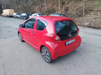 Toyota Aygo 1.0i, 50kw, rok 2006.. - 3