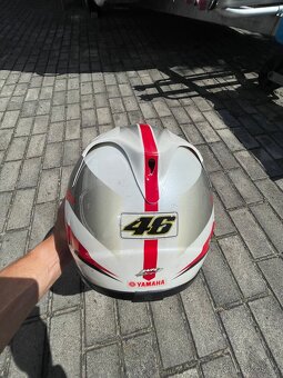 Prodám helmu Yamaha vel.58 - 3