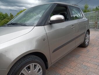 Škoda fabia 1.2 htp-51kw,org.km,po stk,top výbava,r.2009 - 3