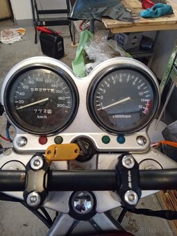Suzuki GS500 - 3