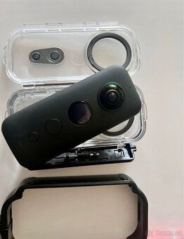 Insta360 - 3